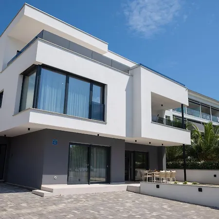 Luxurius Vinka 50m From The - Free Boat Tour 31st Od August *