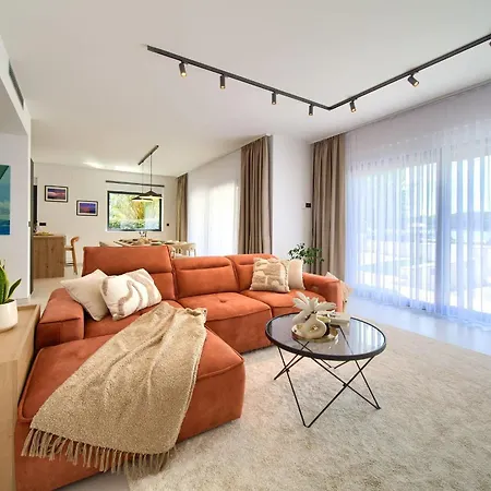 Villa Luxurius Vinka 50m From The - Free Boat Tour 31st Od August Punat