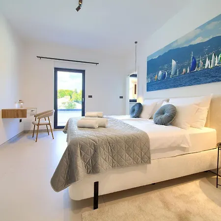Villa Luxurius Vinka 50m From The - Free Boat Tour 31st Od August Punat