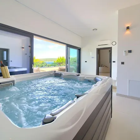 Villa Luxurius Vinka 50m From The - Free Boat Tour 31st Od August *