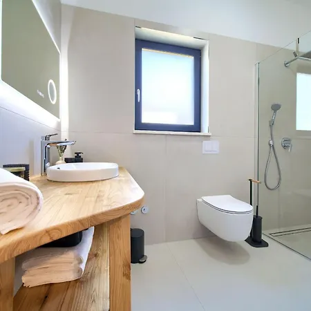 Villa Luxurius Vinka 50m From The - Free Boat Tour 31st Od August *